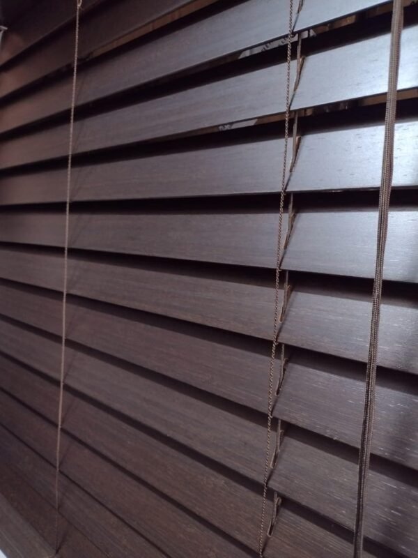 Persiana Horizontal Bambu 50mm Tabaco 140 (L) X 140 (A) cm... - Imagem 2