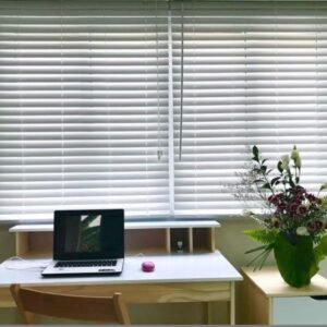 PVC horizontal persa 50mm Branca 120 (l) x 220 (a) cm ...
