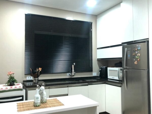 Persiana Horizontal Preta - 2,20m larg x 1,60m alt -... - Imagem 3