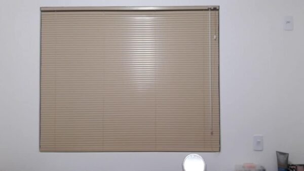 Persiana Horizontal Bege - 2,20m larg x 1,10m alt - Alumínio... - Imagem 5